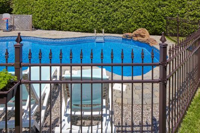 pool - fencing